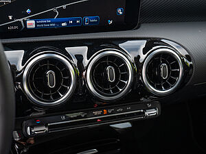 Mercedes-Benz A 180 Progressive Advanced 13 navigation