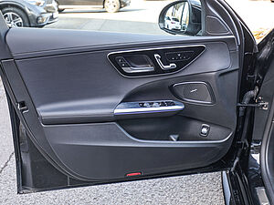Mercedes-Benz C 300 T d AMG Sport Advanced Plus 29 navigation
