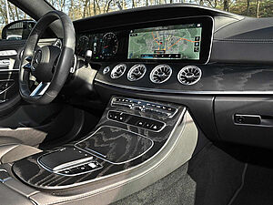 Mercedes-Benz E 300 Coupé AMG Line 9 navigation