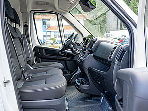 Peugeot Boxer KA 335 L3H2 BlueHDi 140 2 navigation