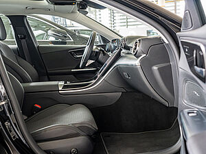 Mercedes-Benz C 300 T Avantgarde 2 navigation
