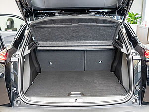 Peugeot 2008 Allure HYBRID 145 e-DSC6 22 navigation