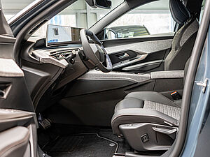 Peugeot 5008 Allure HYBRID 136 e-DSC6 18 navigation