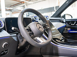 Mercedes-Benz GLC 300 4M AMG Line 19 navigation