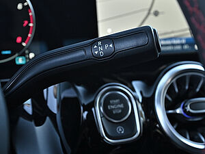 Mercedes-Benz GLA 220 4M AMG Line 19 navigation