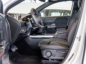 Mercedes-Benz GLA 200 AMG Sport Premium 27 navigation