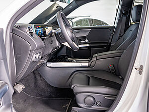Mercedes-Benz GLB 250 4M Progressive Advanced 22 navigation