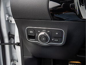 Mercedes-Benz B 250 e AMG Sport Premium Plus 20 navigation