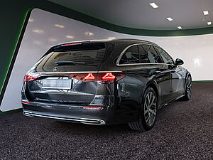 Mercedes-Benz E 300 e T Avantgarde Advanced Plus 3 navigation