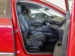 Peugeot 5008 Allure BlueHDi 130EAT8 AHK 2 navigation