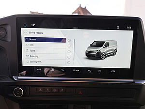 Volkswagen T7 Kasten 2.0 TDI 13 navigation