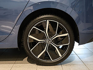 Volkswagen Golf VIII EDITION 50 1.5 eTSI 6 navigation