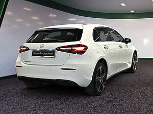 Mercedes-Benz A 250 e Progressive 4 navigation