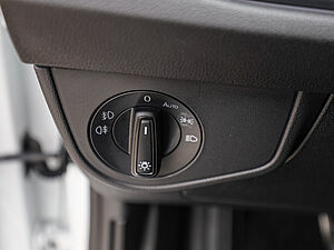 Volkswagen Polo R-Line 1.0 TSI DSG 28 navigation