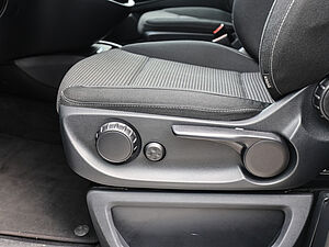 Mercedes-Benz V 220 d EDITION Lang 9 navigation