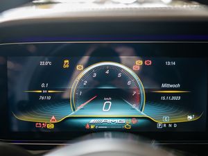 Mercedes-Benz AMG GT 43 4M+ Pano Night AHK HUD LED Navi Kam 17 navigation