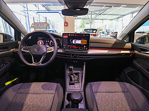 Volkswagen Golf VIII Life 1.5 TSI 8 navigation