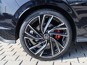 Volkswagen Golf VIII GTI Clubsport DSG 8 navigation