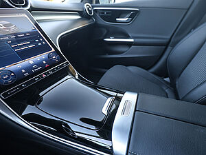 Mercedes-Benz C 180 T Avantgarde Advanced 15 navigation