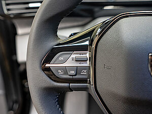 Peugeot 308 SW Allure BlueHDi 130 EAT8 13 navigation