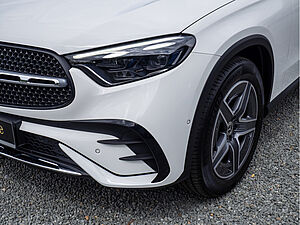 Mercedes-Benz GLC 300 4M AMG Sport Premium 28 navigation