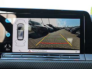 Volkswagen Golf VIII Variant R-Line Black 1.5 l eTSI DSG 16 navigation