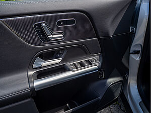 Mercedes-Benz GLA 250 4M Progressive 20 navigation