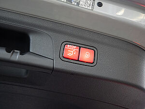Mercedes-Benz GLE 450 4M AMG Line 38 navigation