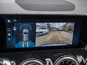 Mercedes-Benz GLB 200 d AMG Line 11 navigation