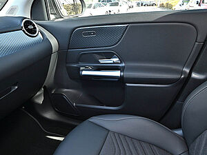 Mercedes-Benz GLA 180 Progressive 15 navigation