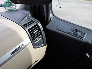 Mercedes-Benz Actros 1853 LS 4x2 F 13 18 navigation