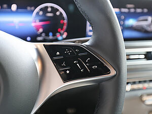 Mercedes-Benz V 250 d 4M AVANTGARDE Lang 19 navigation