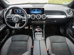 Mercedes-Benz GLB 200 d AMG Line 6 navigation