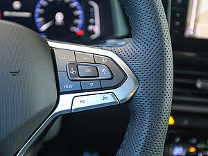 Volkswagen T-Roc Cabrio R-Line Edition Karmann 1.5 TSI DSG 19 navigation