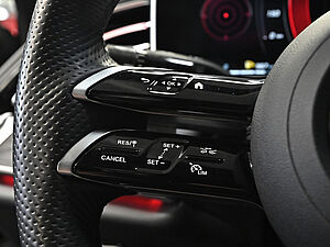 Mercedes-Benz E 220 d AMG Line 16 navigation