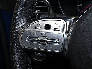 Mercedes-Benz C 200 Cabrio AMG Line 17 navigation