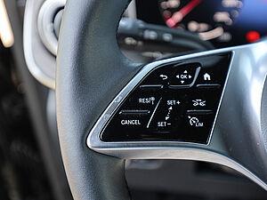 Mercedes-Benz V 300 d AVANTGARDE Extralang 18 navigation