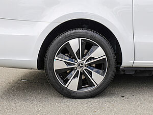 Mercedes-Benz V 220 d EDITION Lang 6 navigation