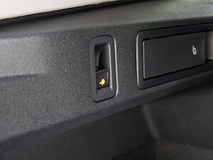Volkswagen Tiguan Life 1.5 l eTSI DSG 34 navigation