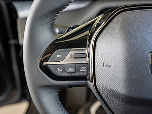 Peugeot 308 SW Allure BlueHDi 130 EAT8 13 navigation