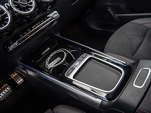 Mercedes-Benz GLB 200 d AMG Line 12 navigation