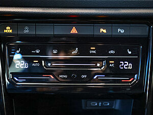 Volkswagen T-Roc Cabrio R-Line Edition Karmann 1.5 TSI DSG 13 navigation