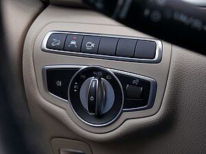 Mercedes-Benz V 300 d 4M Exclusive Edition Lang AMG 36 navigation