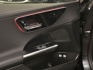 Mercedes-Benz C 300 e AMG Line 32 navigation