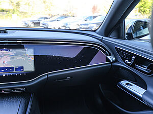 Mercedes-Benz E 200 T AMG Advanced Plus Superscreen 10 navigation