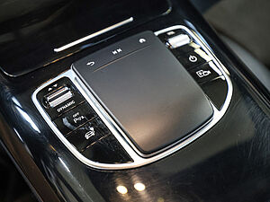 Mercedes-Benz EQC 400 4M AMG Sport 16 navigation