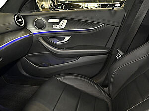 Mercedes-Benz E 300 d 4M T AMG Line 15 navigation