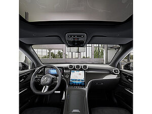 Mercedes-Benz GLC 300 GLC 300d SUV 4Matic AMG Line 13 navigation