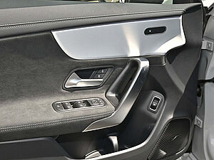 Mercedes-Benz CLA 220 d Coupé AMG Line 20 navigation