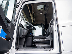 Mercedes-Benz Actros 1845 LSnRL 4 navigation